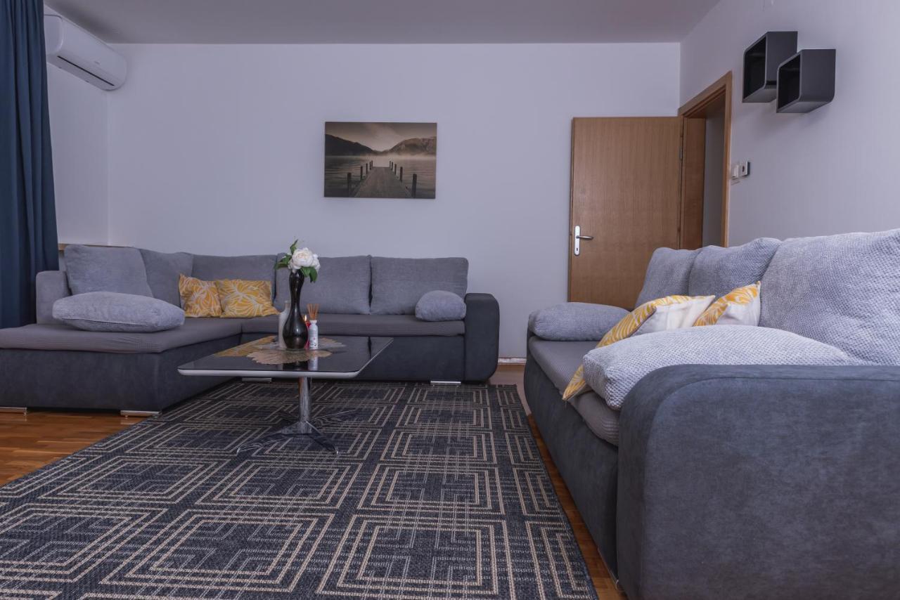 Apartment Check In Zagreb Maksimir-Free Parking Bagian luar foto