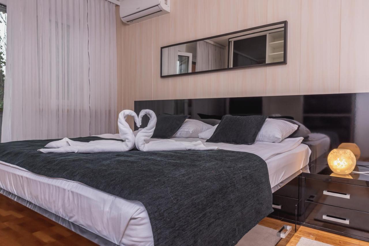 Apartment Check In Zagreb Maksimir-Free Parking Bagian luar foto
