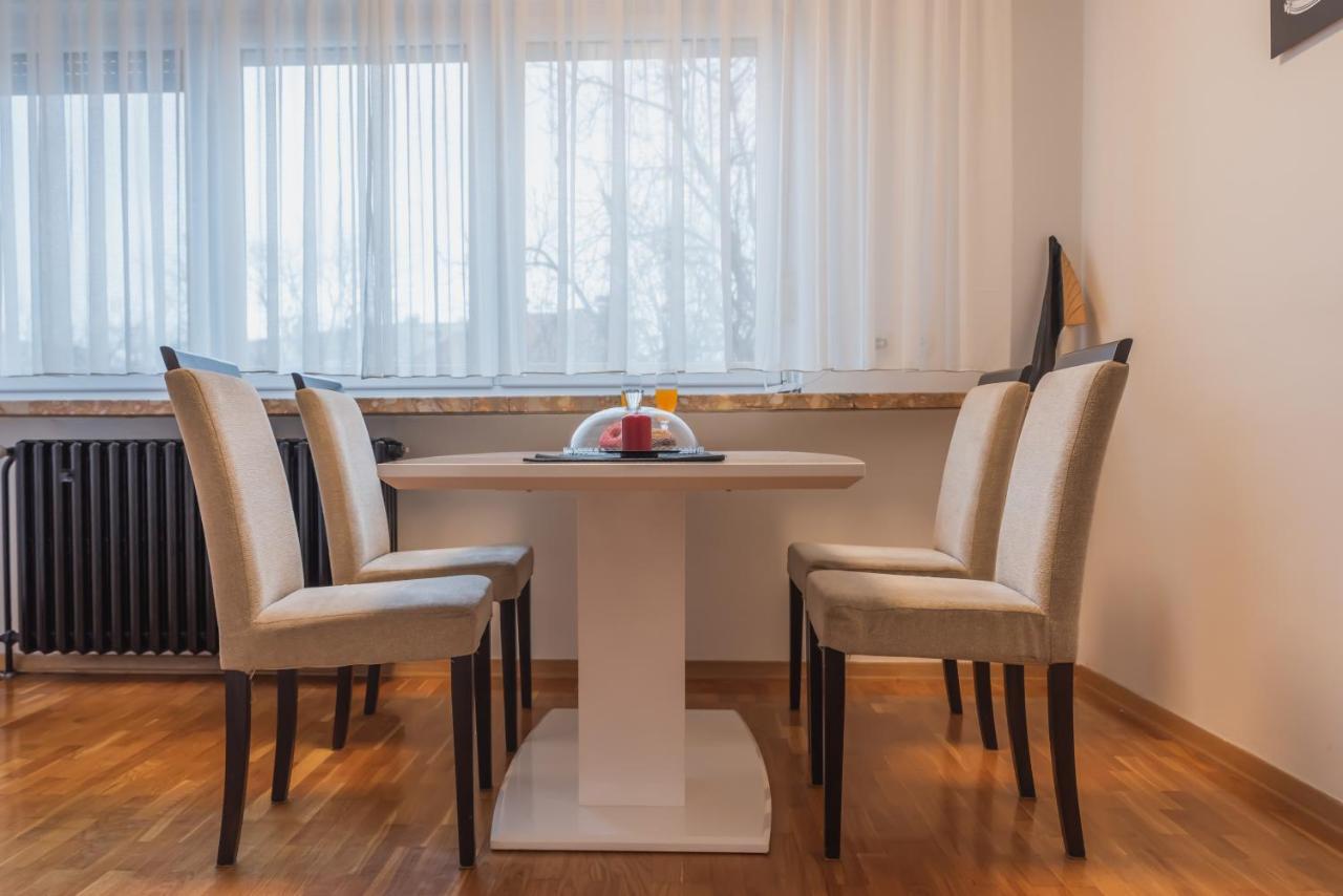 Apartment Check In Zagreb Maksimir-Free Parking Bagian luar foto