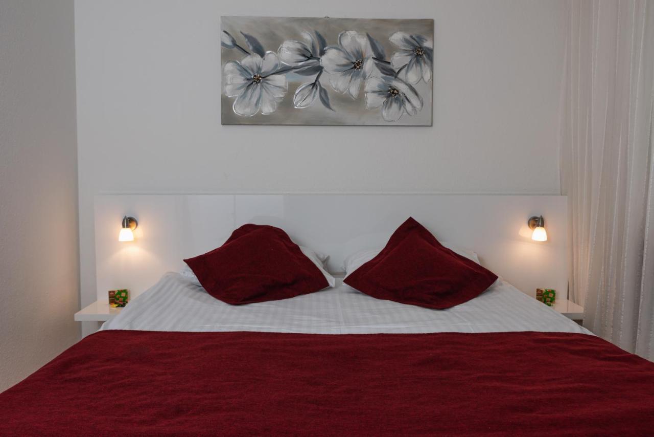 Apartment Check In Zagreb Maksimir-Free Parking Bagian luar foto