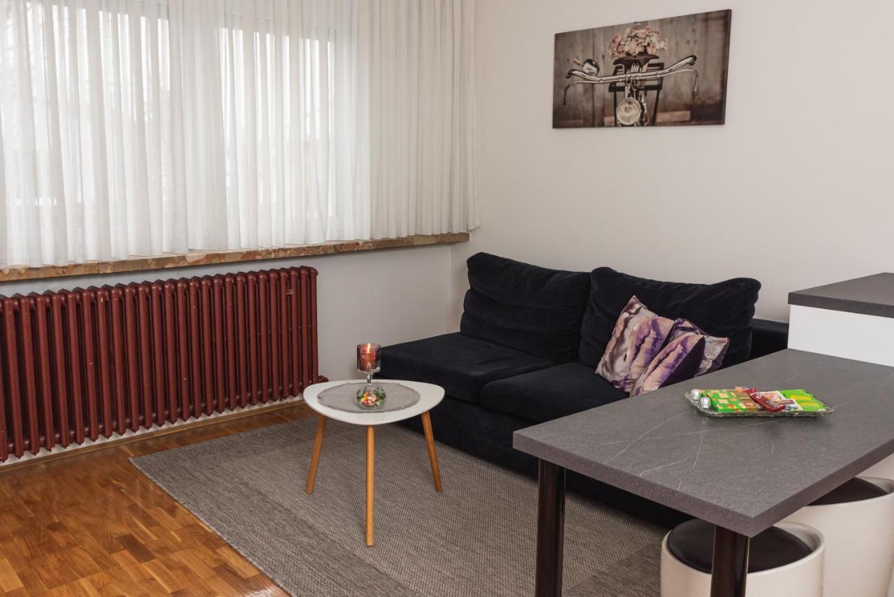 Apartment Check In Zagreb Maksimir-Free Parking Bagian luar foto